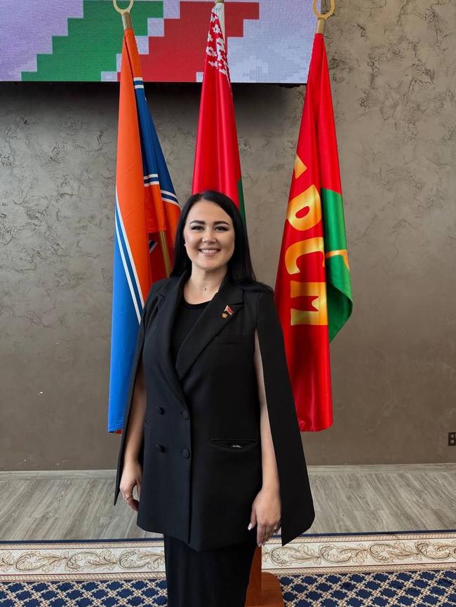 ЖЕНСКОЕ ДЕЛО