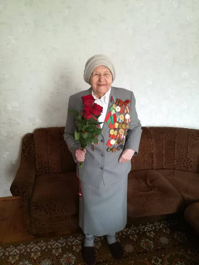 МОЛОДОСТЬ В ПОРОХОВОМ ДЫМУ
